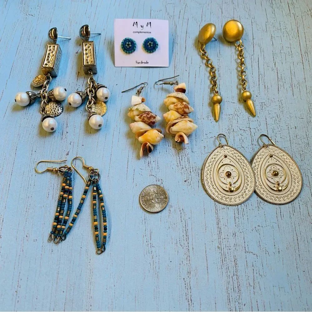 Earring Bundle - Picture 1 of 7